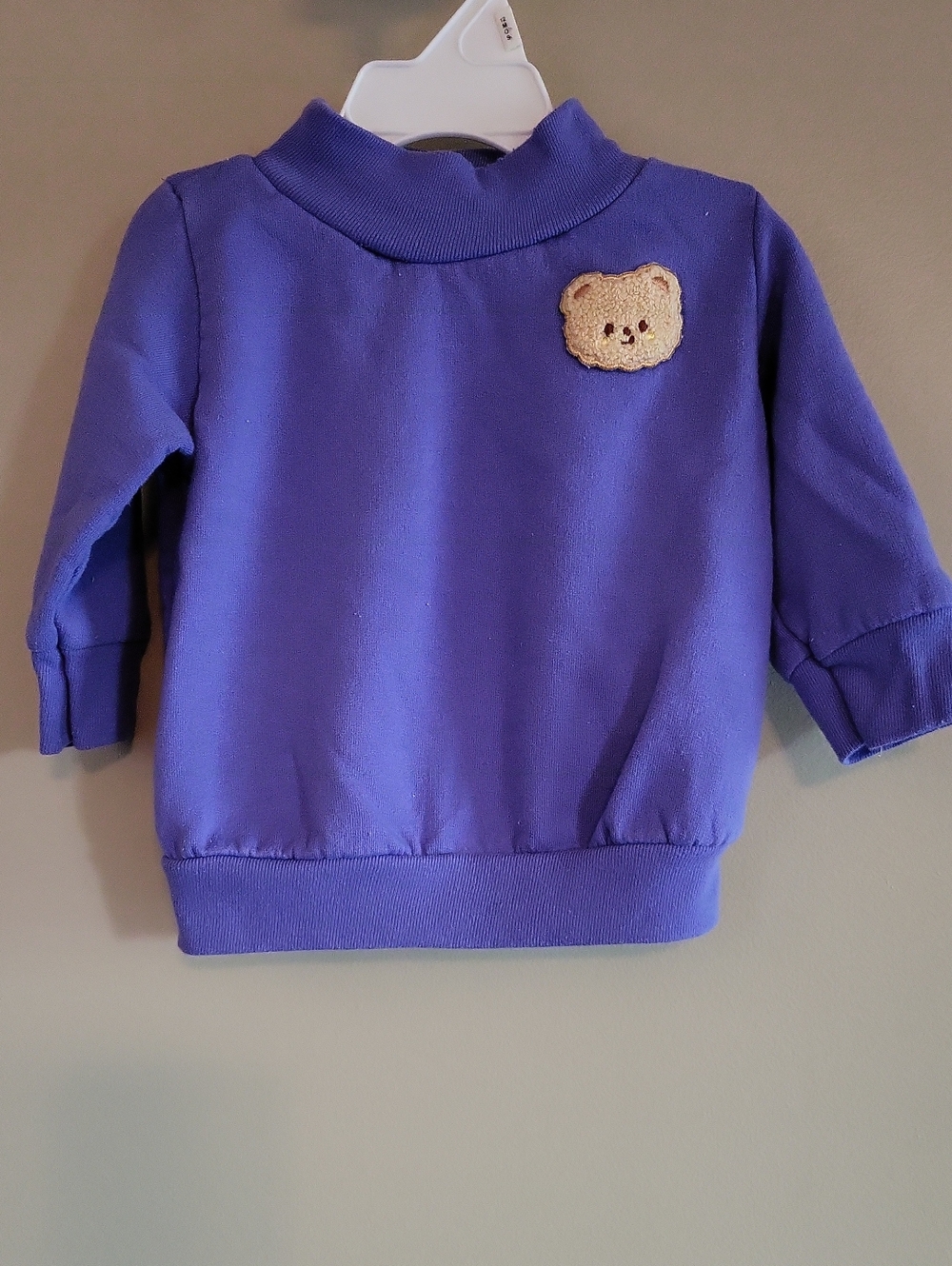 Vintage purple sweatshirt with bear patch